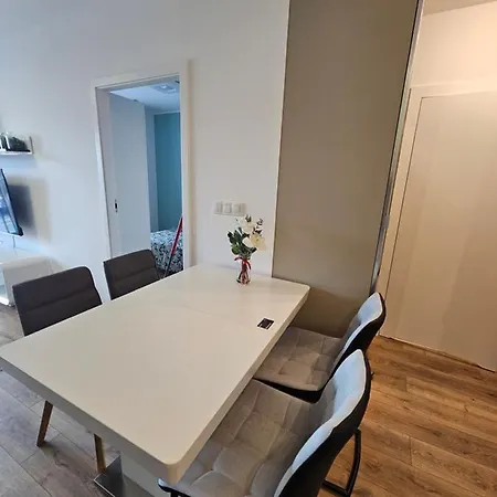 Michalczyka Апартаменти *